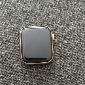 Apple Watch Series 4 44mm Rose gold